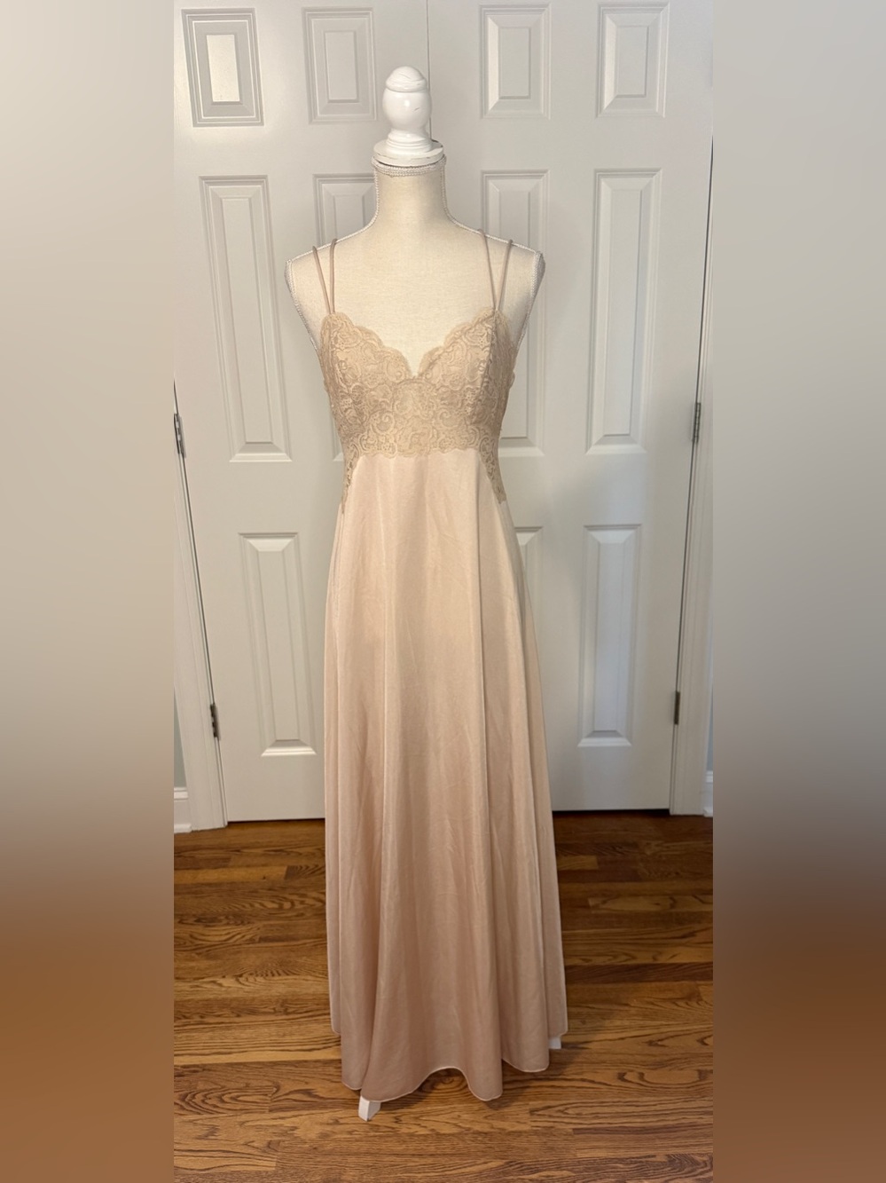 VTG Vanity Fair Maxi Slip Gown 36 Champagne Satin Strappy Criss Cross Lace Back